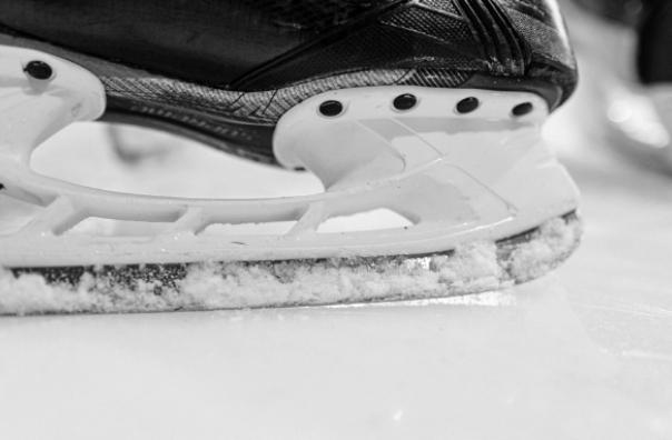 SKATING